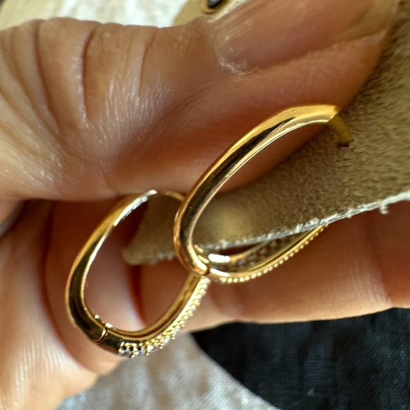 New - Anthropologie hoop earrings - Picture 1 of 2